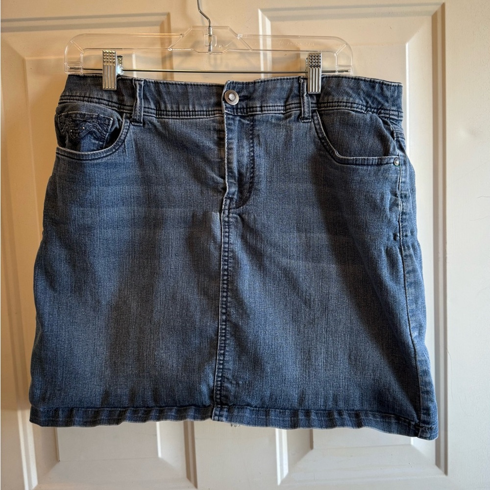 Premiere Denim Blue Skort bling back pockets 18”L X 18”W size 12 tummy control